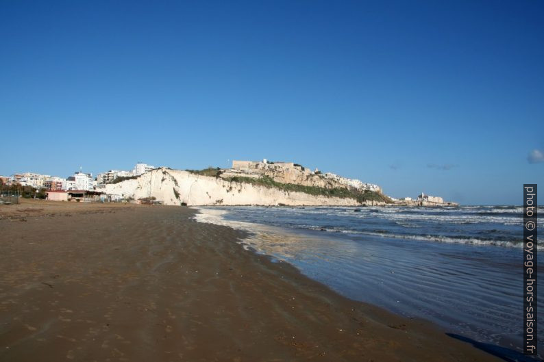 Plage et Vieste. Photo © André M. Winter