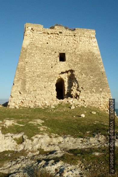 Torre di Sfinale. Photo © André M. Winter