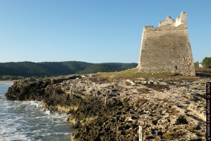 Torre di Sfinale vue de la pointe du cap. Photo © André M. Winter