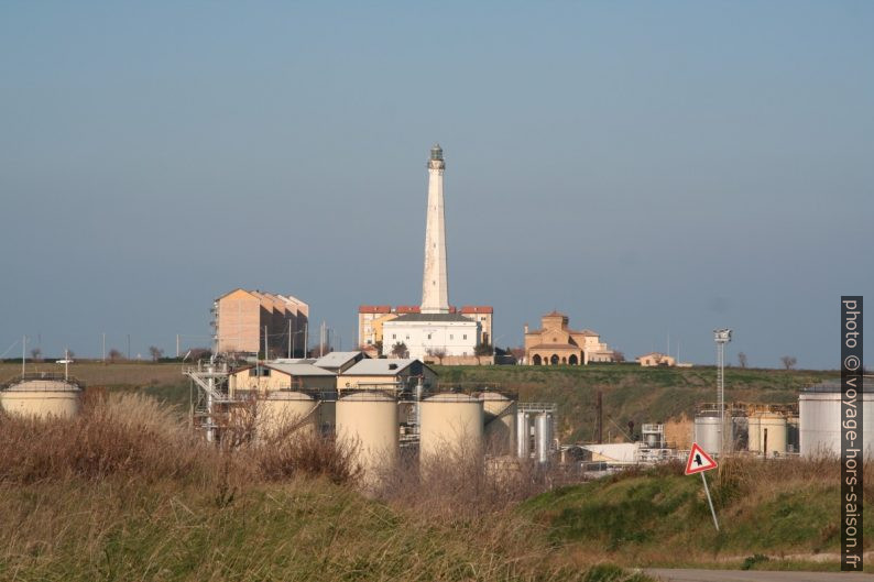 Faro di Punta Penna. Photo © André M. Winter