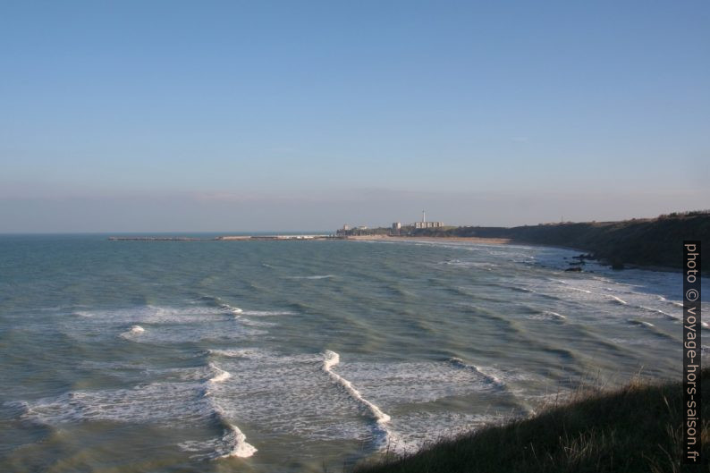 Porte de Vasto le phare de Punta Penna. Photo © André M. Winter