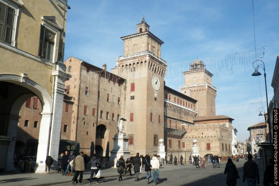 Castello Estense. Photo © André M. Winter