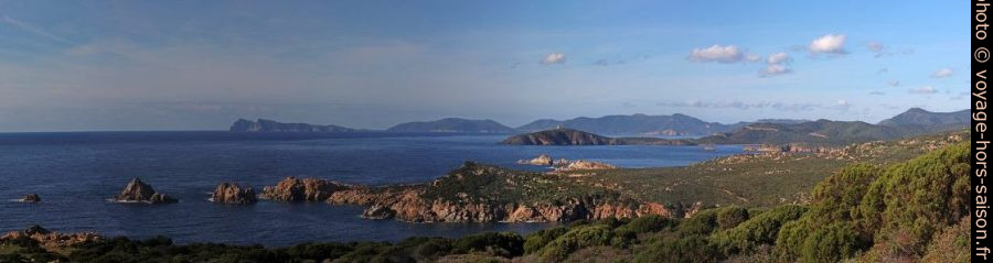 Panorama du Capo Spartivento vers l'ouest. Photo © André M. Winter