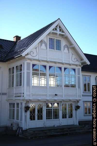 Véranda d'une grade maison à Kongsvinger. Photo © Alex Medwedeff