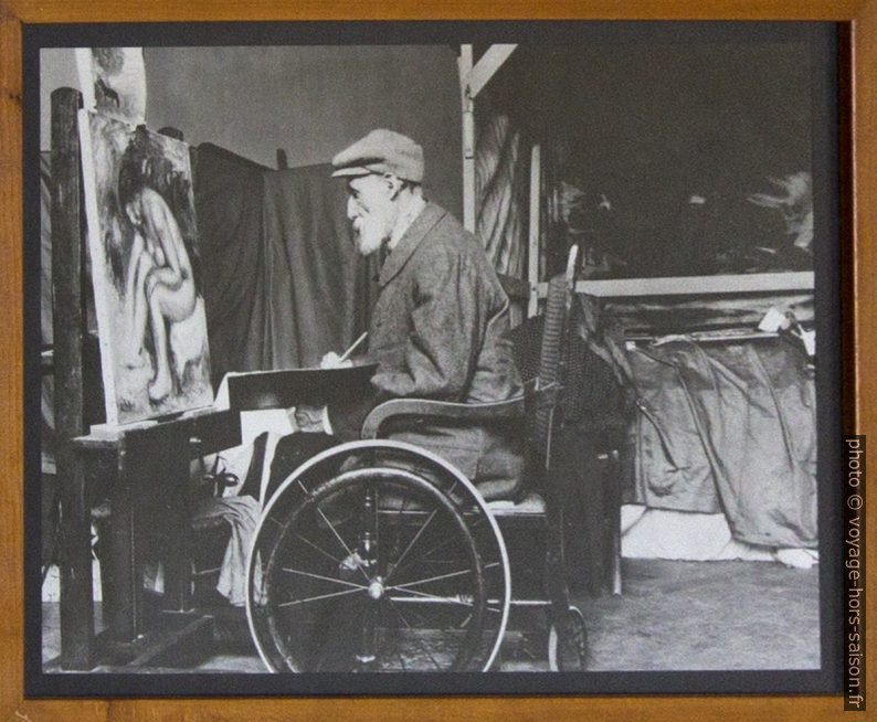 Auguste Renoir travaillant dans son atelier à Cagnes. Photo © André M. Winter