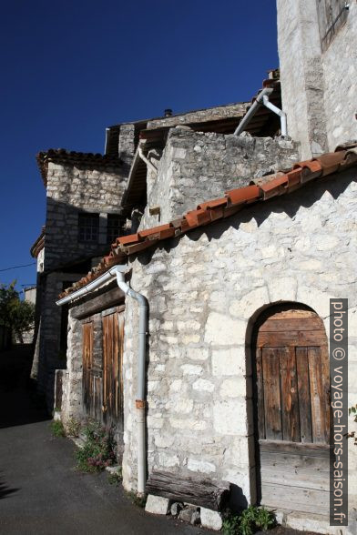 Maisons de la Rue du Château. Photo © Alex Medwedeff