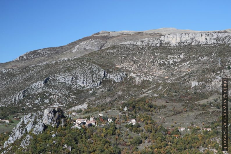 Crête des Traversières, Crête de Catalan et Rougon. Photo © Alex Medwedeff