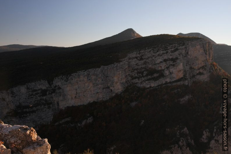 Crête de Casseyère en face. Photo © Alex Medwedeff