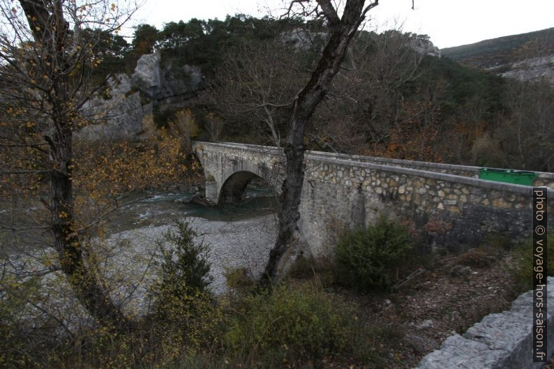 Pont de Carajuan. Photo © André M. Winter