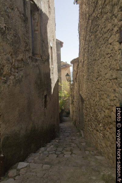 Rue des Remparts. Photo © André M. Winter