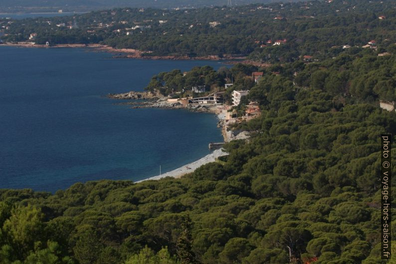 Plage du Débarquement et Pointe de la Pierre Blave. Photo © André M. Winter