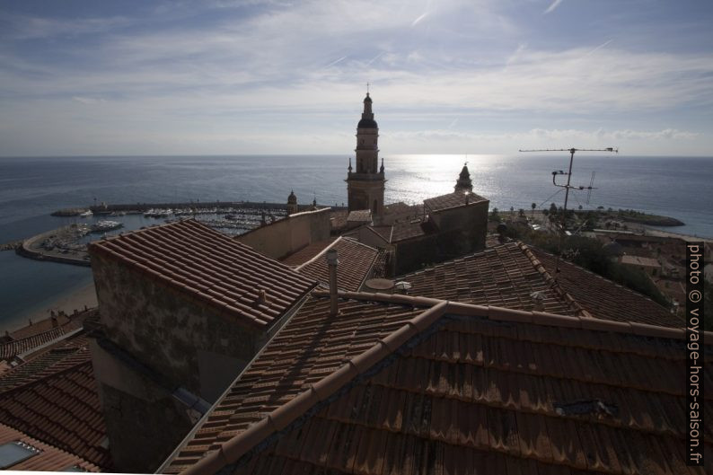 Vue du cimetière du château de Menton. Photo © André M. Winter