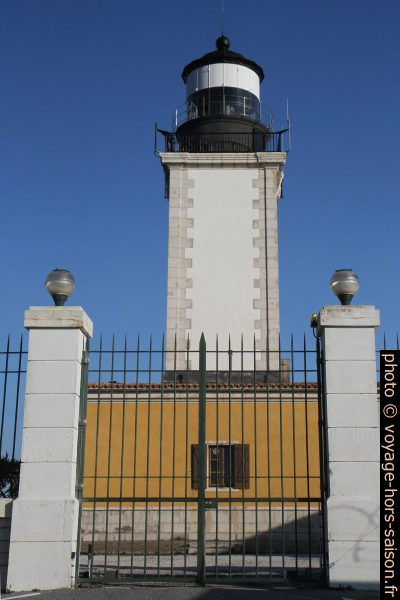 Face ouest du Phare de Camarat. Photo © Alex Medwedeff