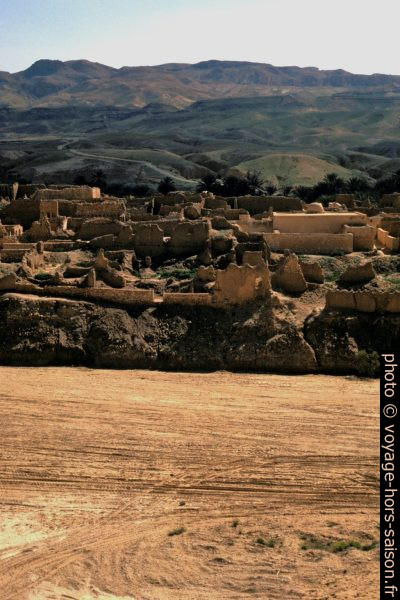 Oued el Horchane et Jebel Negueb. Photo © André M. Winter