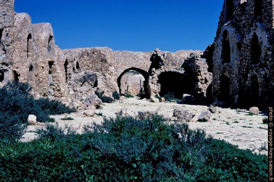Cour du Ksar Joumaa. Photo © Leonhard Schwarz