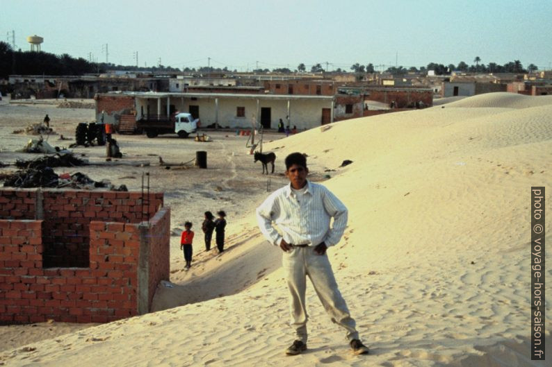 Un jeune homme à Es-Sabria. Photo © Leonhard Schwarz