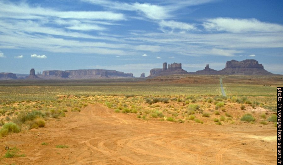 Monument Valley vu du nord. Photo © André M. Winter