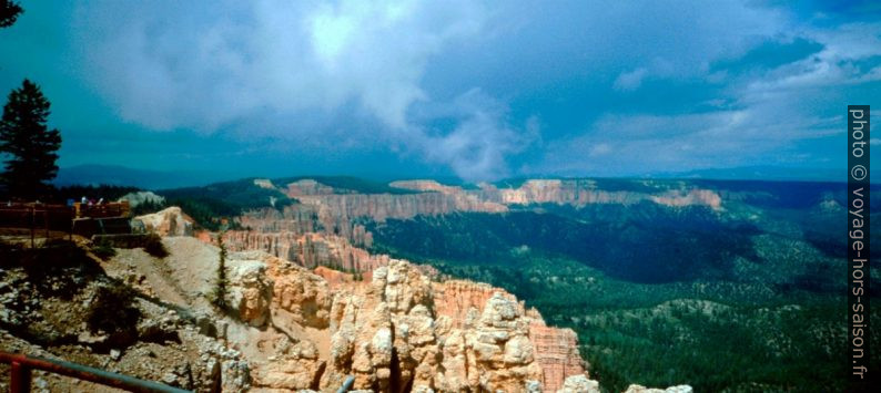 Vue du Rainbow Point sur le Bryce Canyon. Photo © André M. Winter