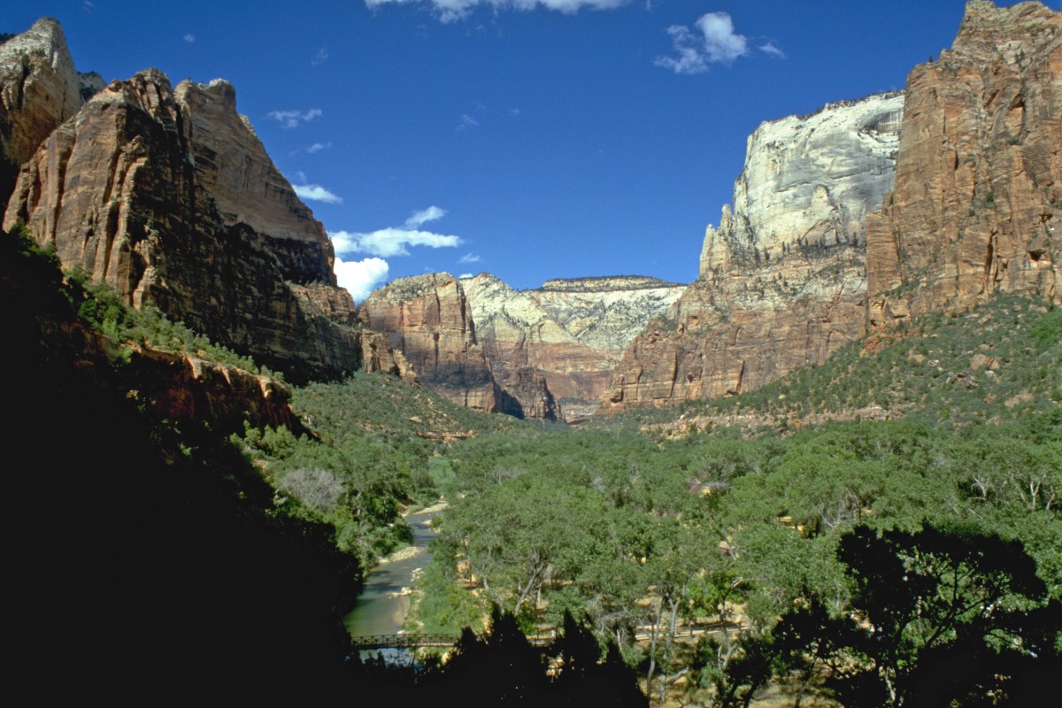 Vallée principale du Zion Canyon. Photo © André M. Winter