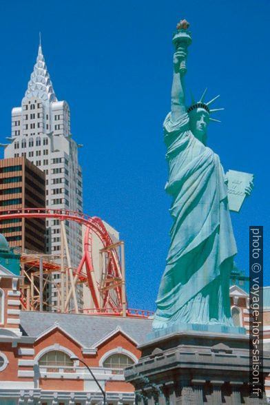 La Statue de la Liberté devant le New York New York à Las Vegas. Photo © André M. Winter