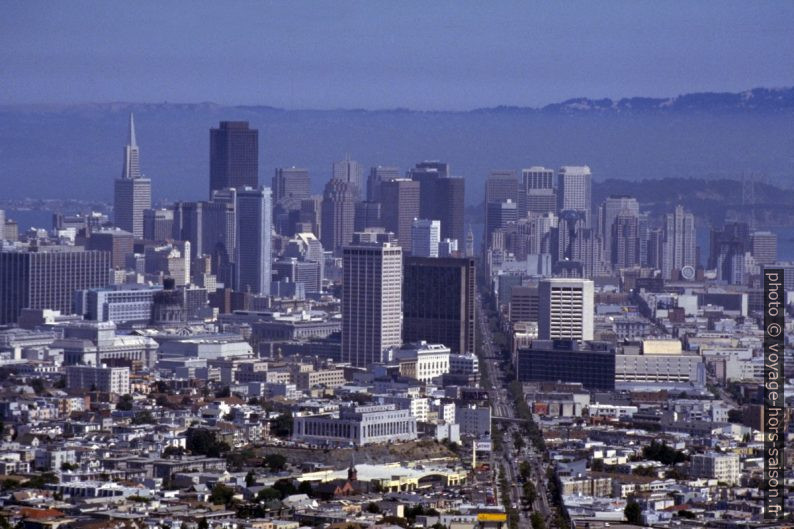 Vue sur le Financial District de San Francisco. Photo © André M. Winter