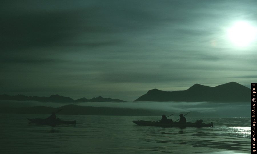 Départ le matin brumeux. Photo © Peter Sykora