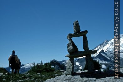 Cairn aérien. Photo © Peter Sykora