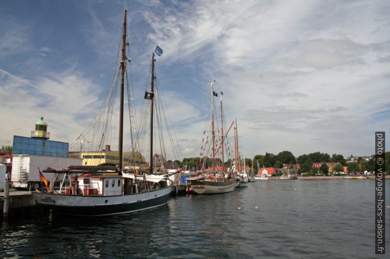 Voiliers à quai à Eckernförde. Photo © André M. Winter