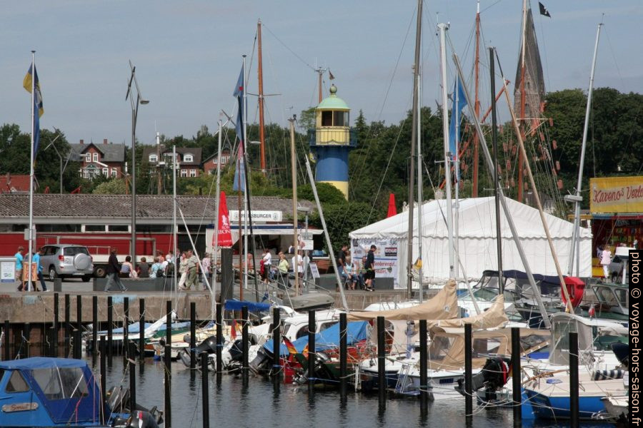 Avant-port et ancien phare d’Eckernförde. Photo © André M. Winter