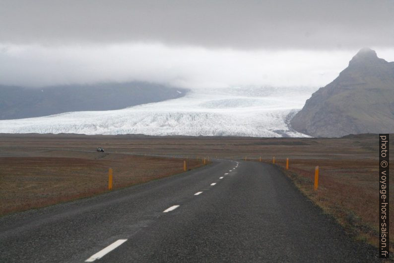 Le glacier Fjallsjökull vu de la route 1. Photo © André M. Winter