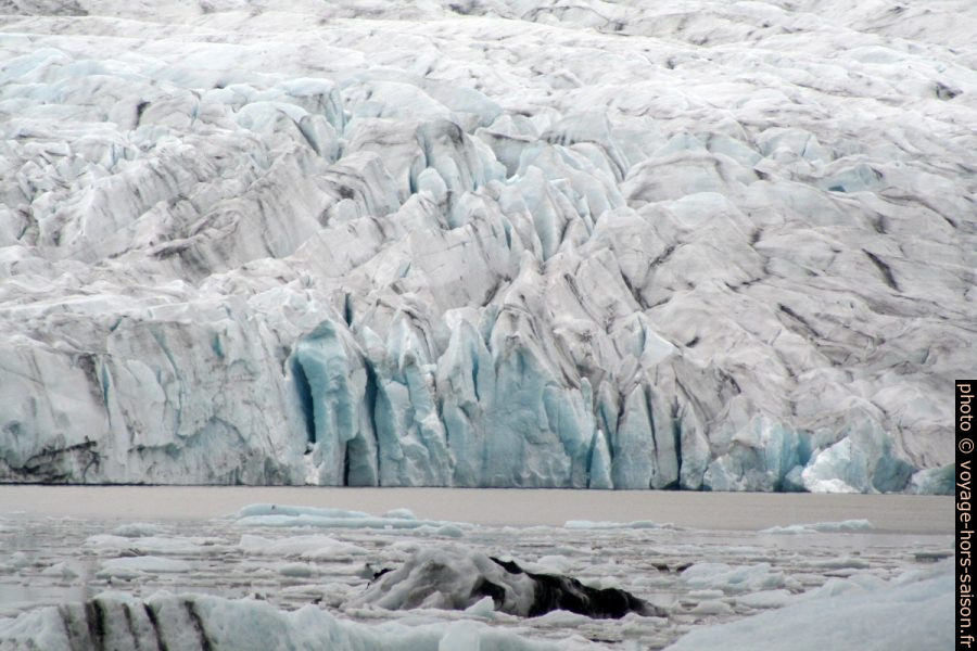 Glace du Fjallsárlón. Photo © Alex Medwedeff