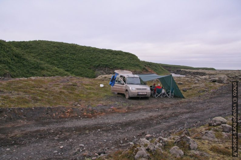 Notre camp entre les rivières Leirá et Hólmsá. Photo © André M. Winter