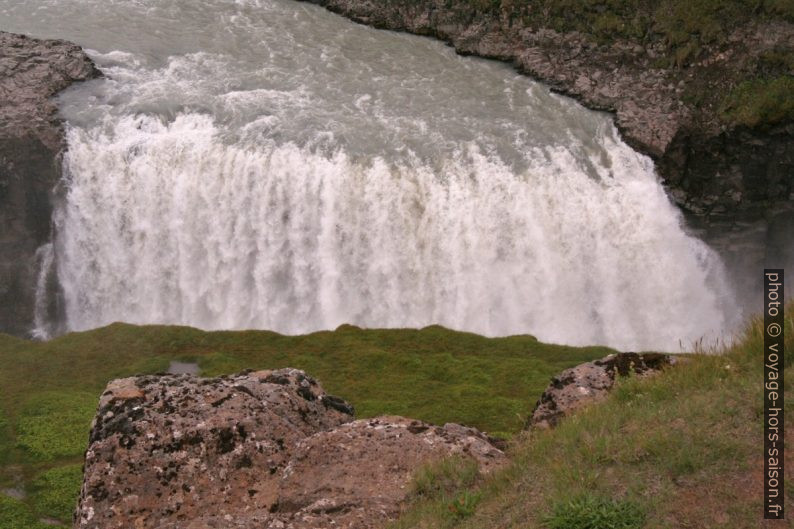 Partie gauche de la cascade basse du Gullfoss. Photo © André M. Winter