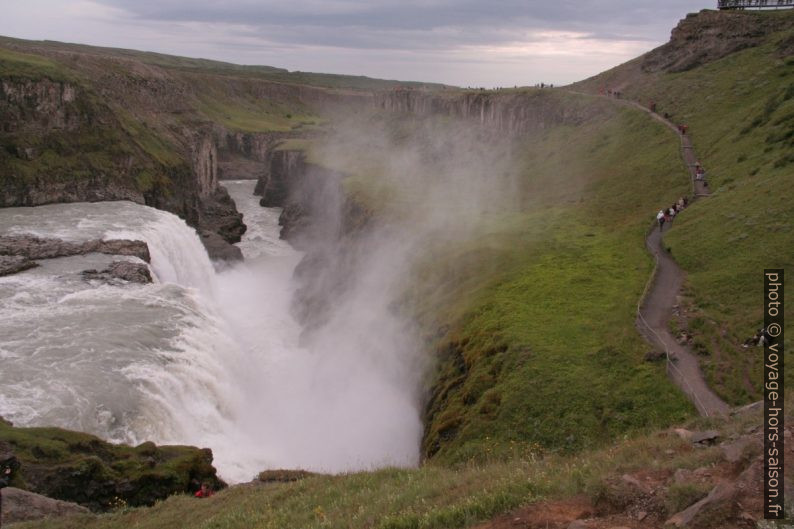 Embrun de la cascade basse du Gullfoss. Photo © André M. Winter