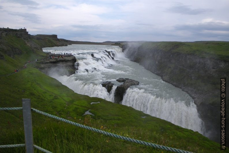 La double cascade Gullfoss. Photo © Alex Medwedeff