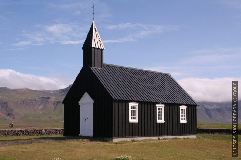 L'église noire de Búðir. Photo © André M. Winter