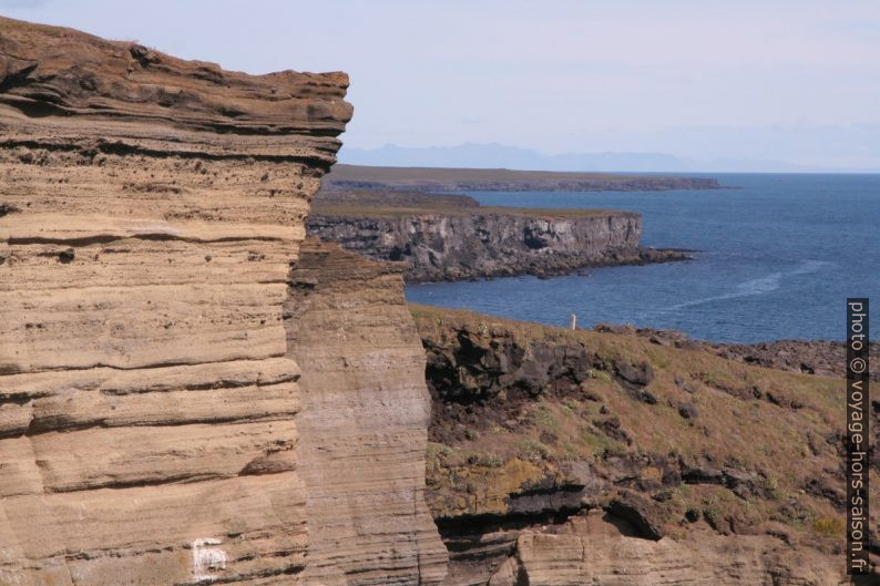 Côte au sud de Snæfellsnes à Þúfubjarg. Photo © André M. Winter