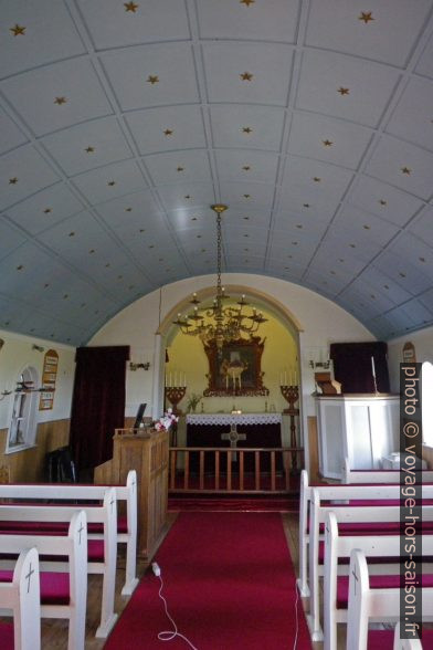 Dans l'église de Hellnar. Photo © André M. Winter