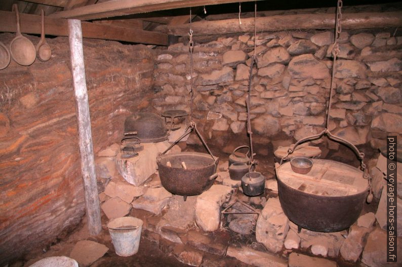 Âtre de la cuisine de la ferme de Glaumbær. Photo © André M. Winter