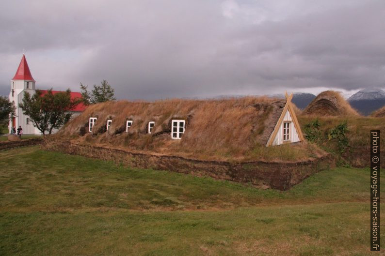 Lucarnes de la Baðstofa à Glaumbær. Photo © André M. Winter