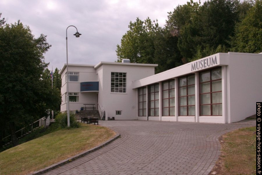 Villa Kirkjuhvoll à Akureyri. Photo © André M. Winter