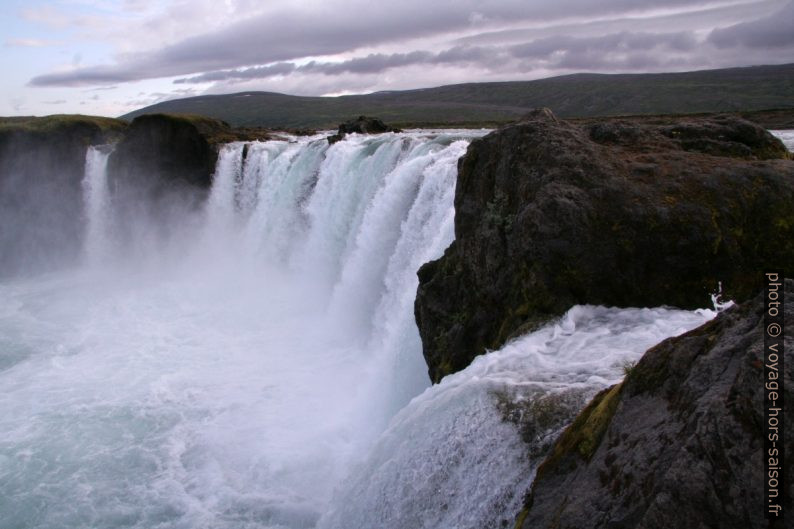 Chutes d'eau du Goðafoss. Photo © André M. Winter