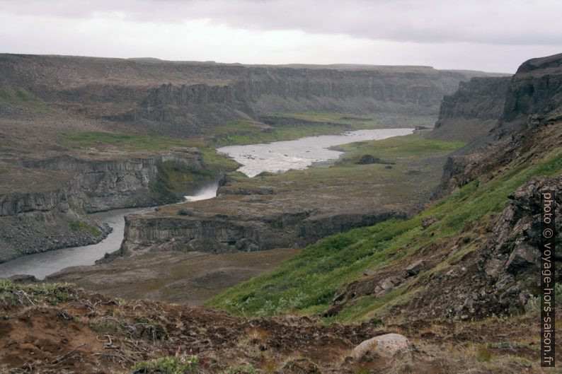 Hafragilsfoss sur la Jökulsá á Fjöllum. Photo © André M. Winter