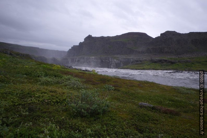 Jökulsá á Fjöllum en amont du Hafragilsfoss. Photo © André M. Winter