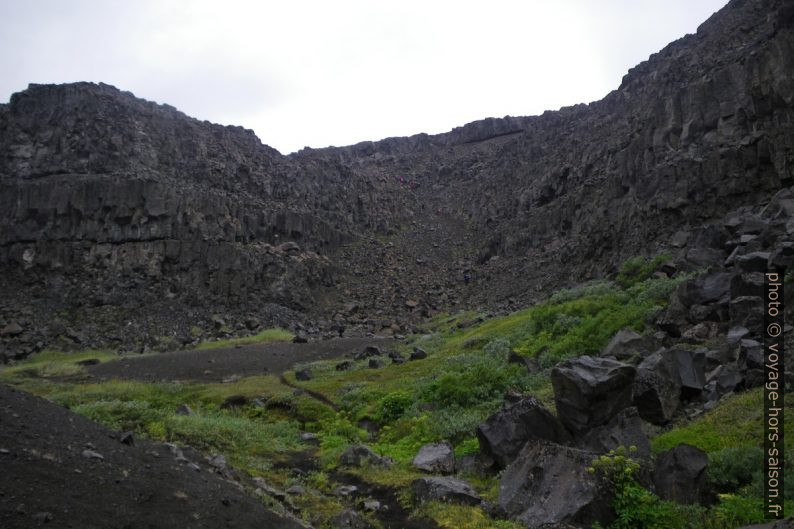 Chemin dans le bas Sanddalur. Photo © André M. Winter