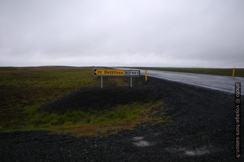 Bifurcation de la F862 de la route 1. Photo © André M. Winter