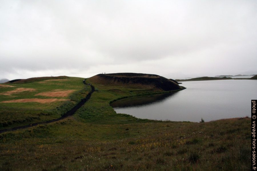 Pseudo-cratère de Geitagjá dans le Mývatn. Photo © André M. Winter