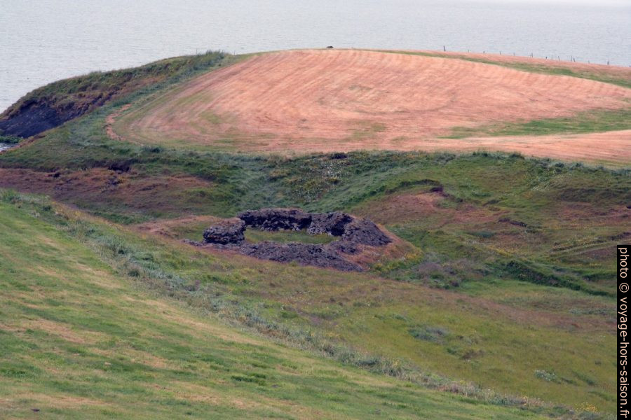 Petit pseudo-cratères de Skútustaðagigar. Photo © André M. Winter
