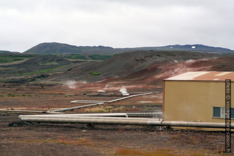 Récupération d'eau chaudes à Namaskarð. Photo © André M. Winter