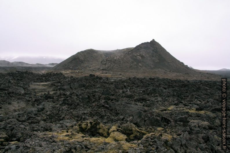 Cratère Hófur dans le Leirhnjúkshraun. Photo © André M. Winter